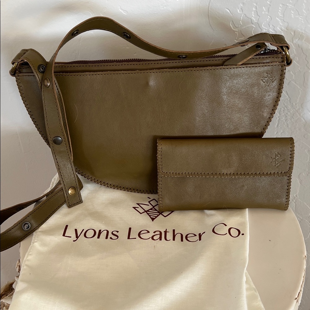 Lyons Leather Co. Olive Green Crossbody Bag- Med Biggie Bee with travel wallet